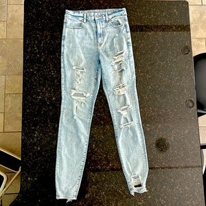 American Eagle super high rise jegging size 6Long